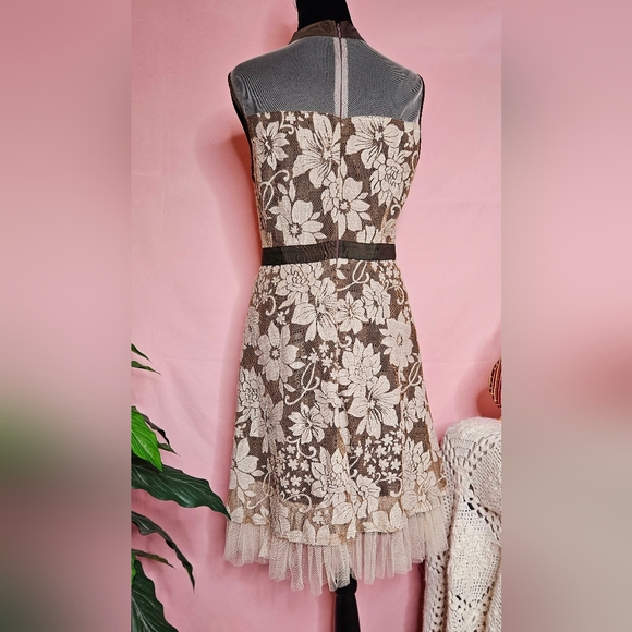 Altar'd State Women's Brown & Cream Floral Lace Dress - Size M - Mesh Yoke & Tul - Picture 3 of 14